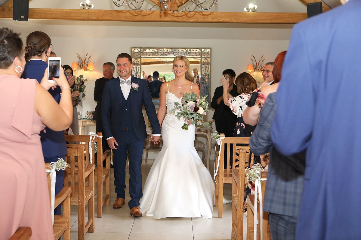 Gallery Item 2 for Oaks Farm Weddings