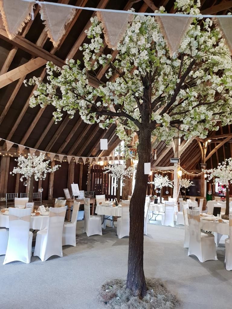 Gallery Item 2 for Farthingloe Barn
